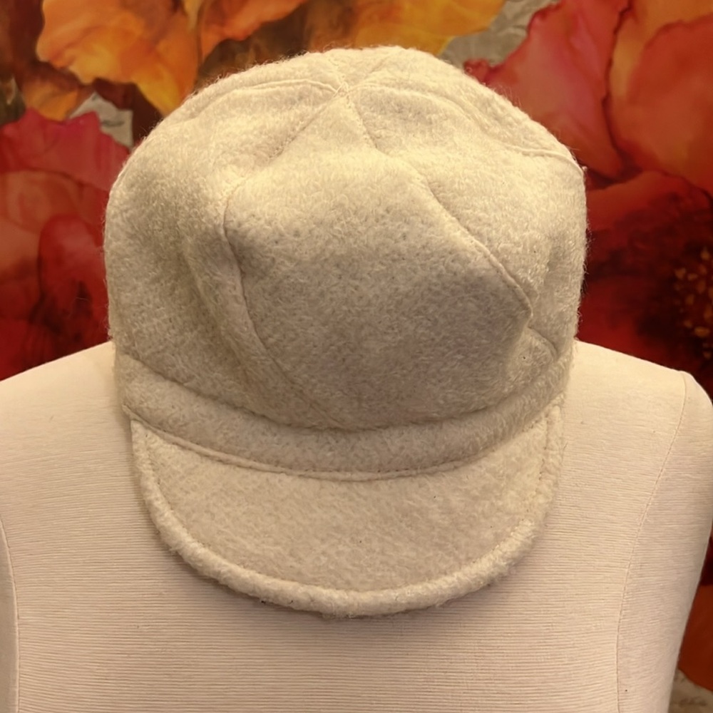 August Hats Cream Wool Cap